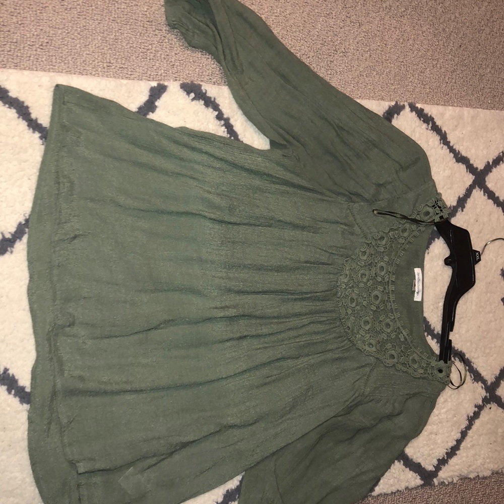 Flowy Green Top